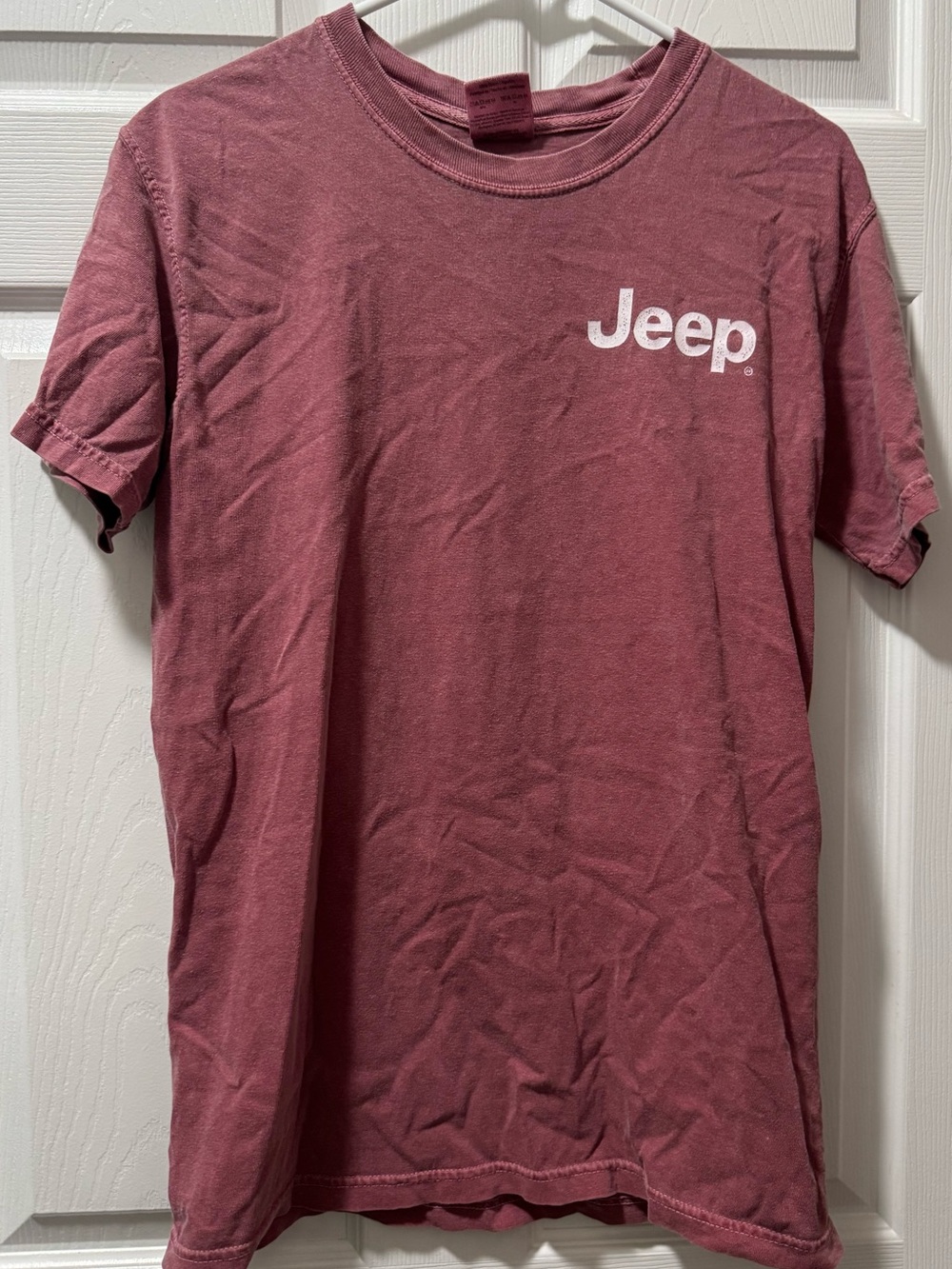 Jeep Men's Short Sleeve Tee in Mauve Maroon with White Logo